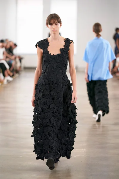Look 37